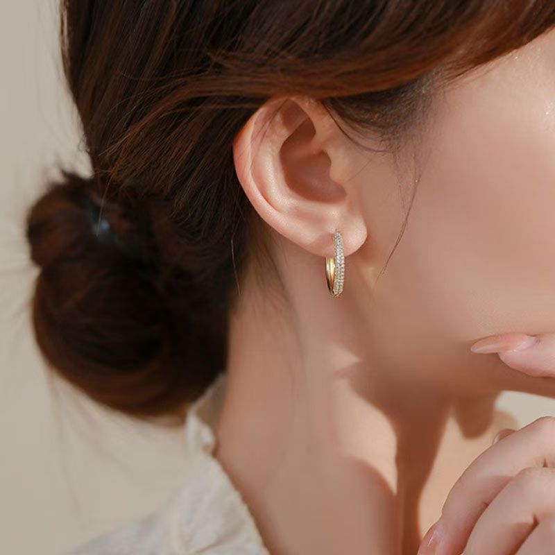 Boucles d’Oreilles Géométriques Cercle en Cuivre Doré – Style Mode OL avec Zircon Incrusté | Luxe Léger Femme