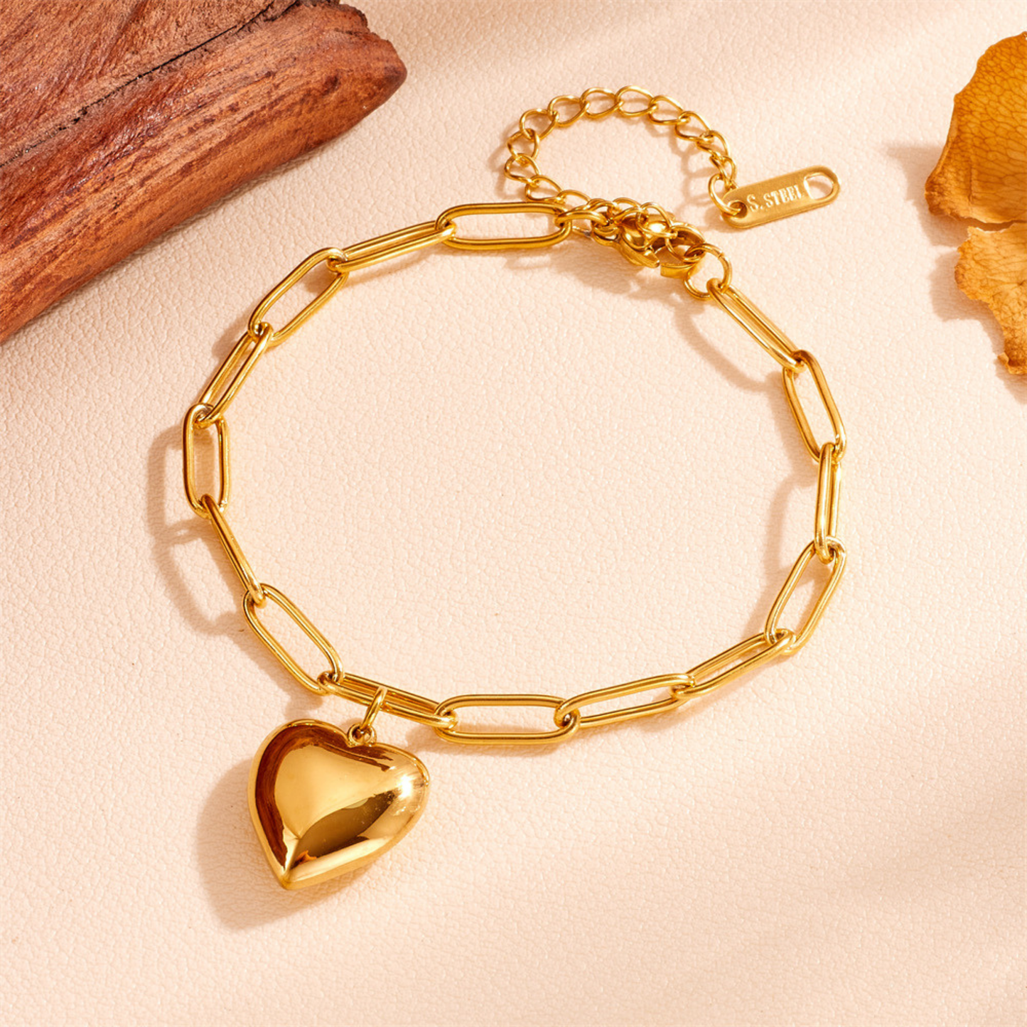 Bracelet Cœur en Acier Titane – Style Punk Chic & Tendance Rétro