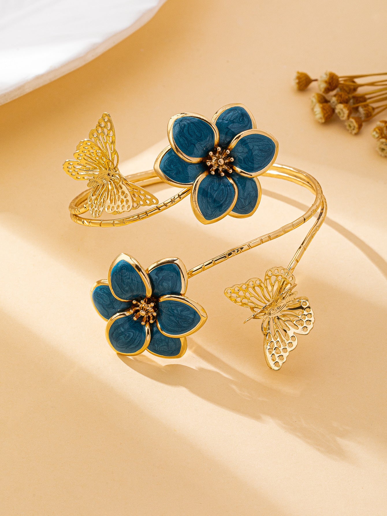 Bracelet Femme Fleur & Papillon – Bijou Naturel Élégant