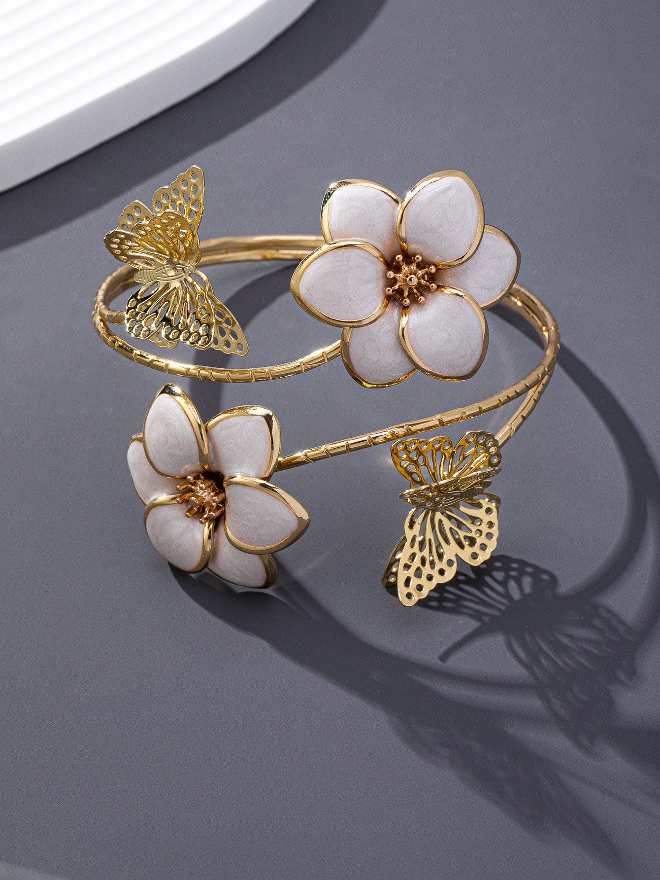 Bracelet Femme Fleur & Papillon – Bijou Naturel Élégant