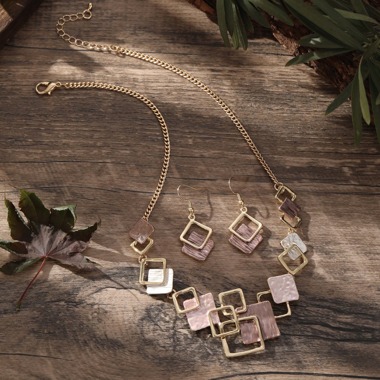 Parure géométrique colorée – Collier, bracelet & boucles d’oreilles style peinture à l’huile (Copie)