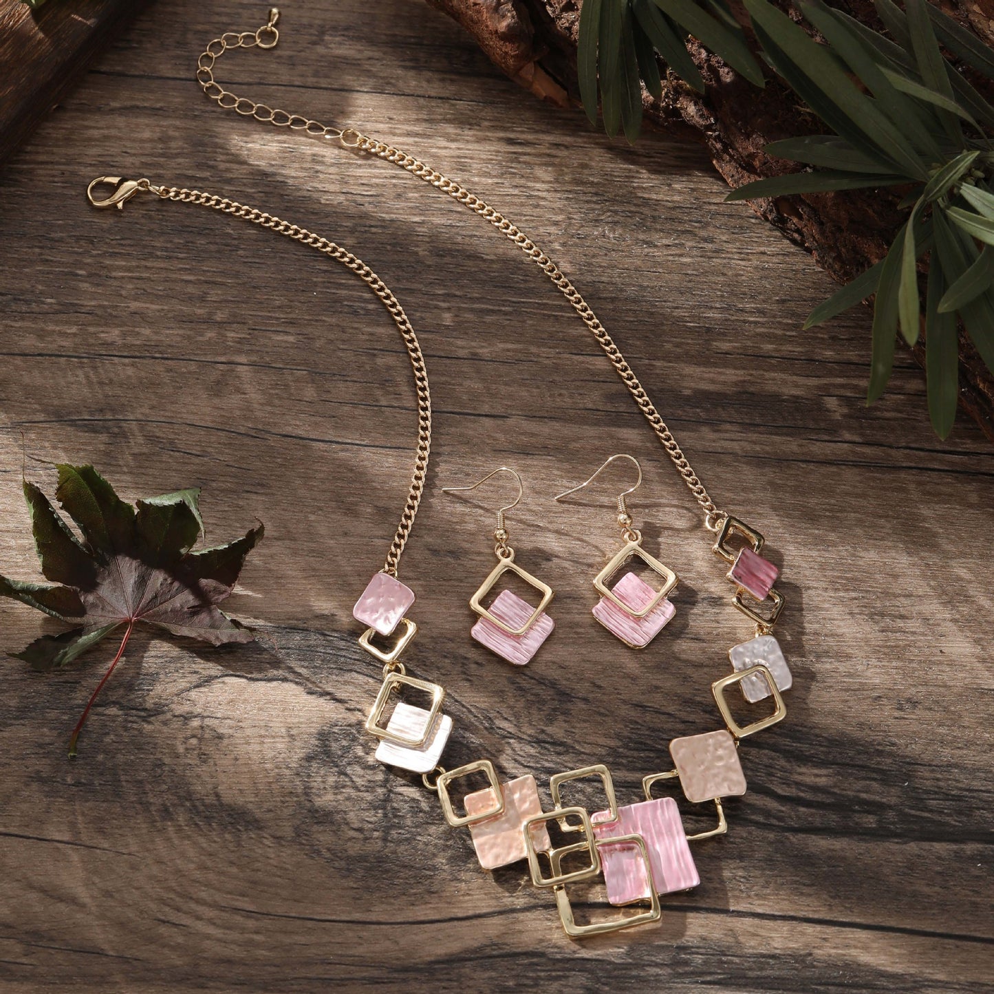 Parure géométrique colorée – Collier, bracelet & boucles d’oreilles style peinture à l’huile (Copie)