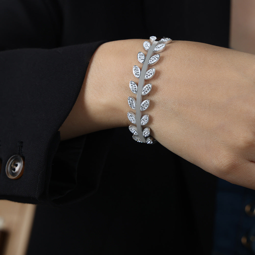 Bracelet feuille en acier titane – Léger & luxueux
