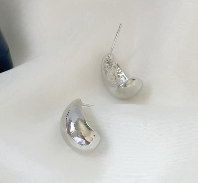 Boucles d’Oreilles Goutte d’Eau – Élégance Minimaliste & Qualité Inoxydable
